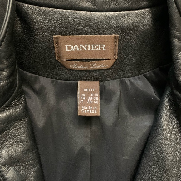 Danier leather Womens jacket - Picture 4 of 9